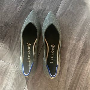 Rothy’s The Point Green Printed Flats